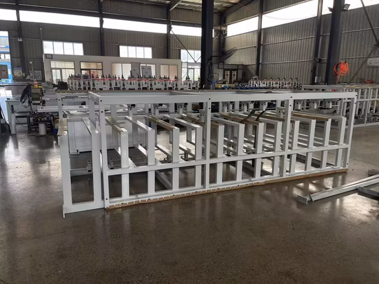 기계를 만드는 서류상 각 가장자리 구석 마분지 보호자